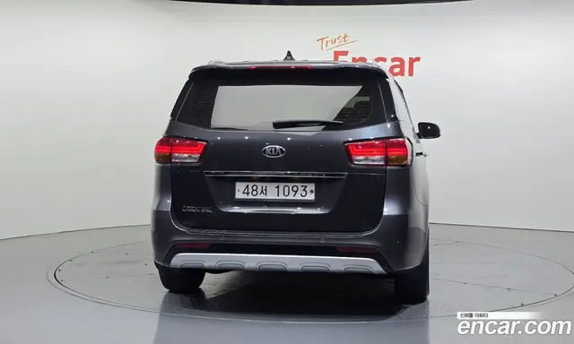Kia Carnival 2017 2.2 автомат (гидро), миниатюра 4
