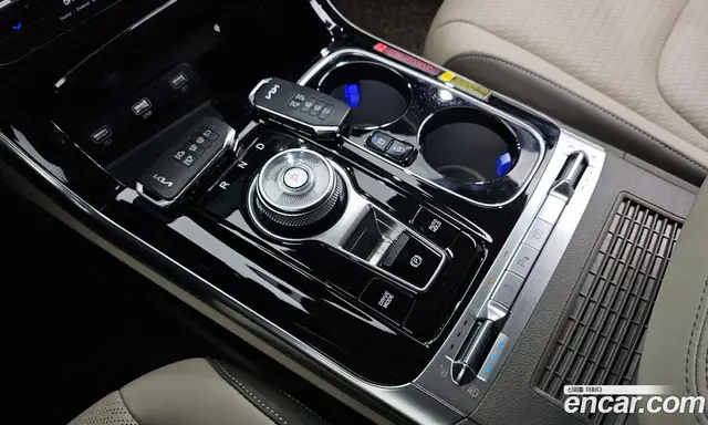 Kia Carnival 2021 3.5 автомат (гидро), миниатюра 9