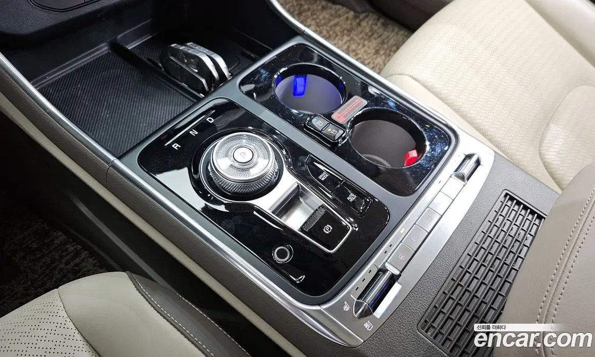 Kia Carnival 2024 1.6 автомат (гидро), фото 9