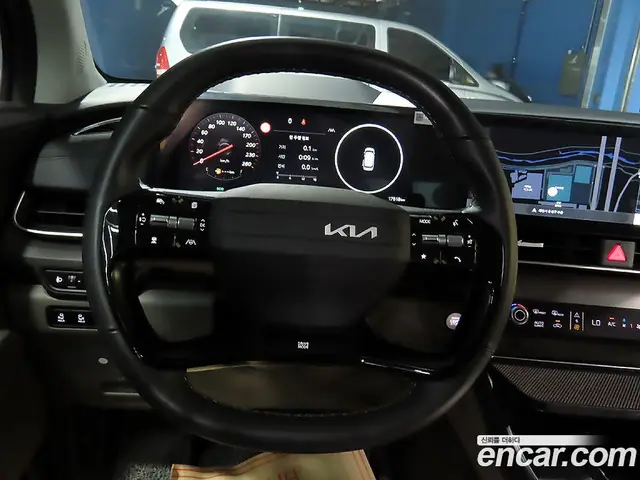 Kia Carnival 2025 2.2 автомат (гидро), миниатюра 8