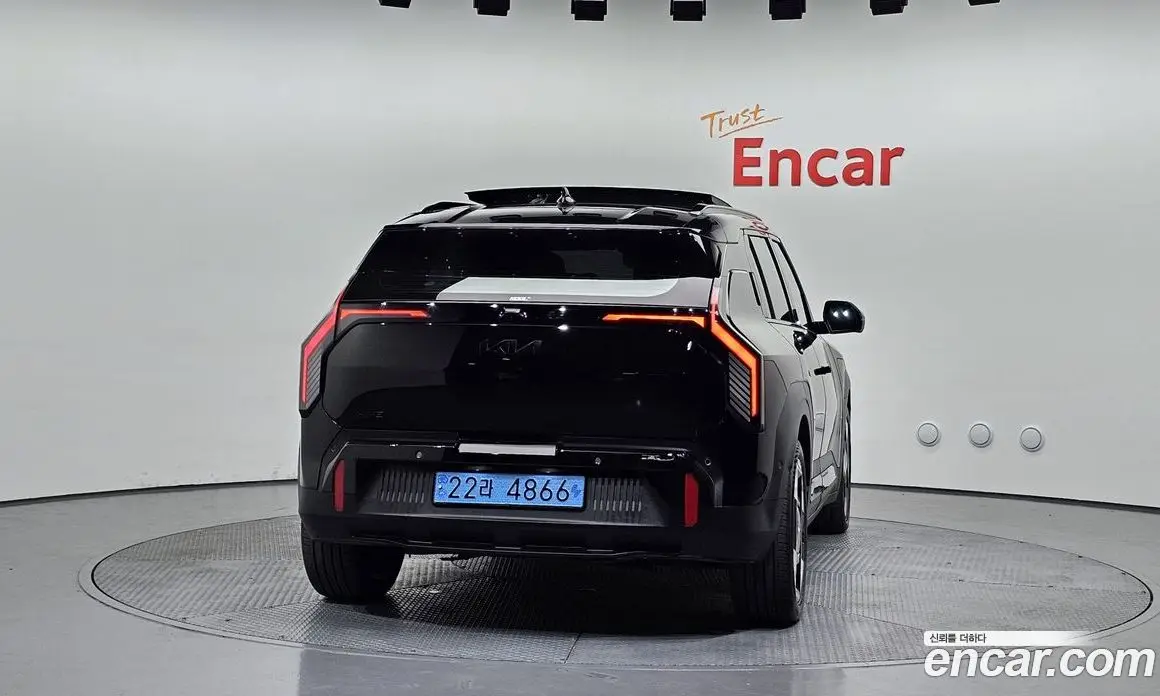 Kia EV3 2024 0.2 автомат (гидро), фото 4