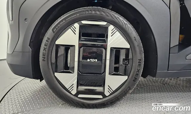 Kia EV3 2024 0.2 автомат (гидро), миниатюра 5