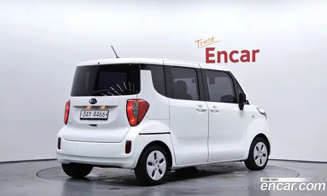 Kia Ray 2017 1.0 автомат (гидро), миниатюра 2