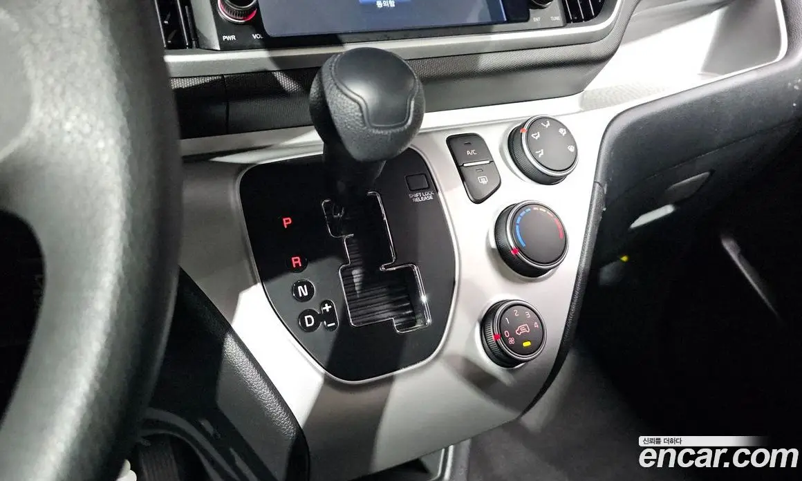Kia Ray 2022 1.0 автомат (гидро), фото 9