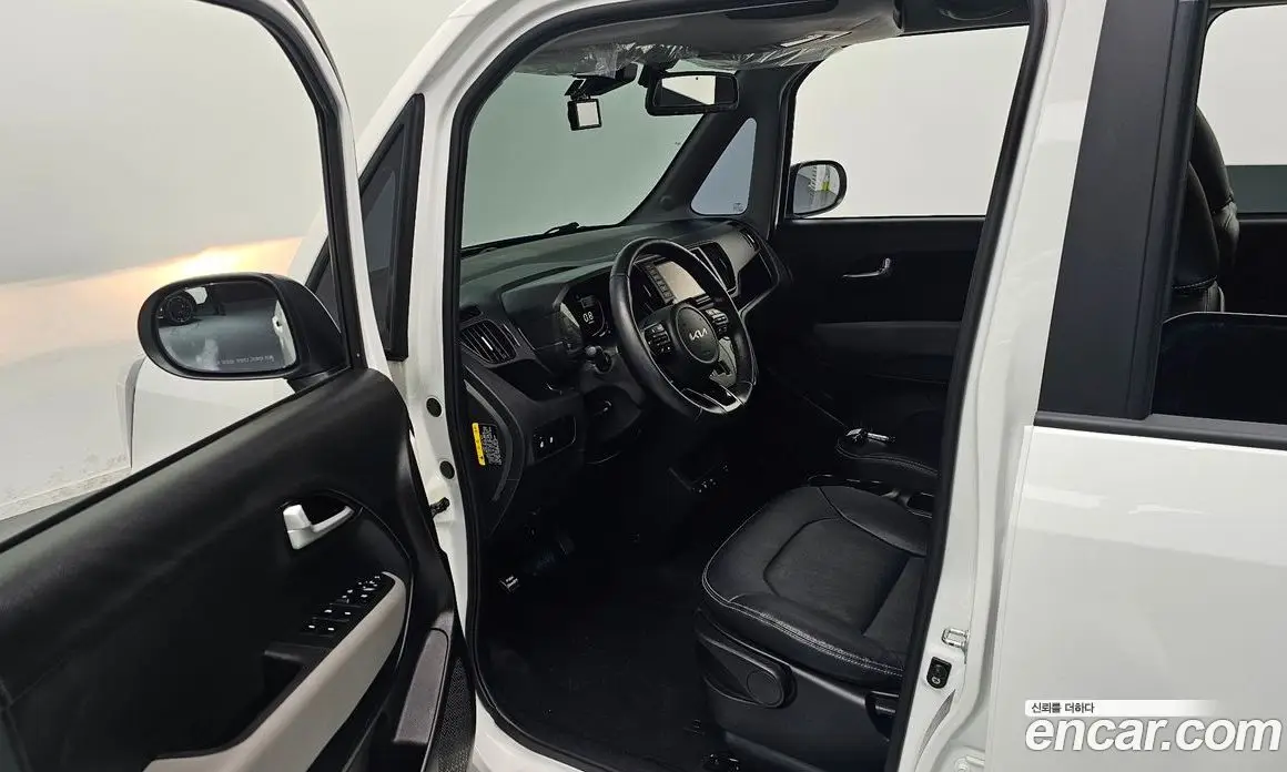 Kia Ray 2022 1.0 автомат (гидро), фото 13
