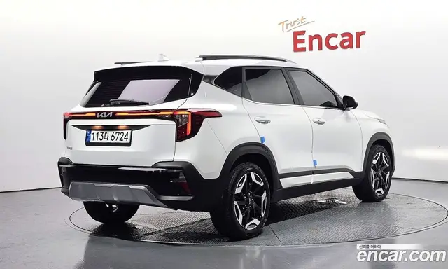 Kia Seltos 2022 2.0 автомат (гидро), миниатюра 2