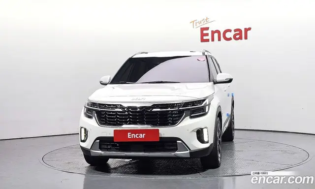 Kia Seltos 2022 2.0 автомат (гидро), миниатюра 3