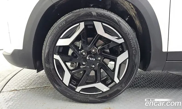 Kia Seltos 2022 2.0 автомат (гидро), миниатюра 5