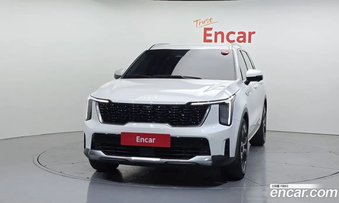Kia Sorento 2023 2.2 автомат (гидро), фото 3