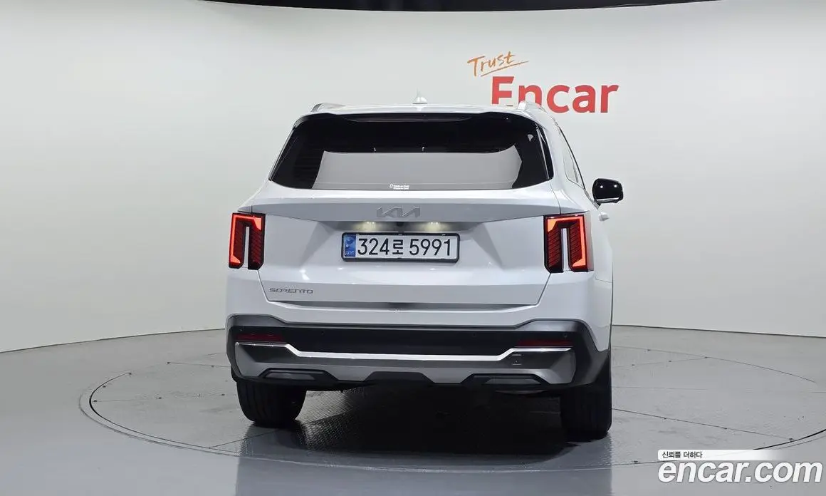 Kia Sorento 2023 2.2 автомат (гидро), фото 4