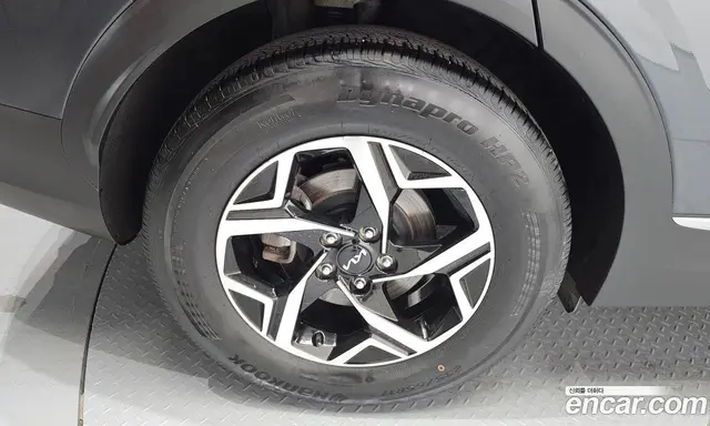 Kia Sportage 2022 1.6 автомат (гидро), миниатюра 5