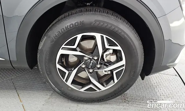 Kia Sportage 2022 1.6 автомат (гидро), миниатюра 7