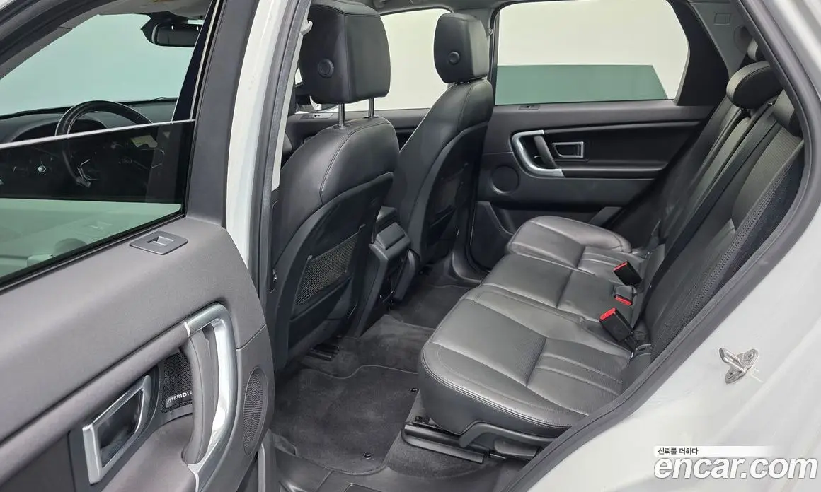 Land Rover Discovery Sport 2017 2.0 автомат (гидро), фото 12
