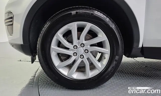 Land Rover Discovery Sport 2017 2.0 автомат (гидро), миниатюра 5