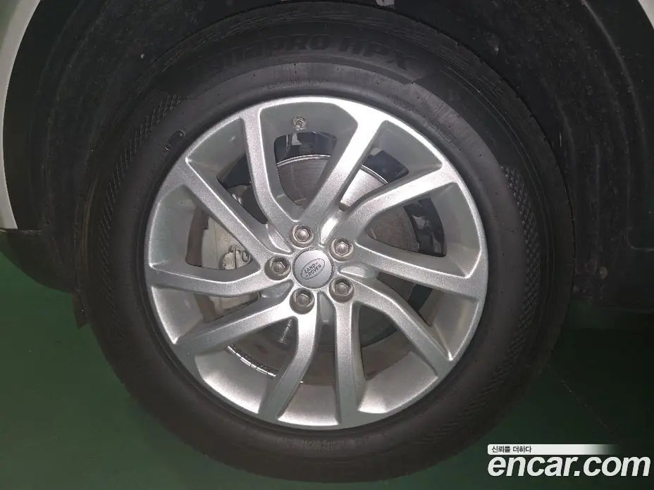 Land Rover Discovery Sport 2018 2.0 автомат (гидро), фото 13
