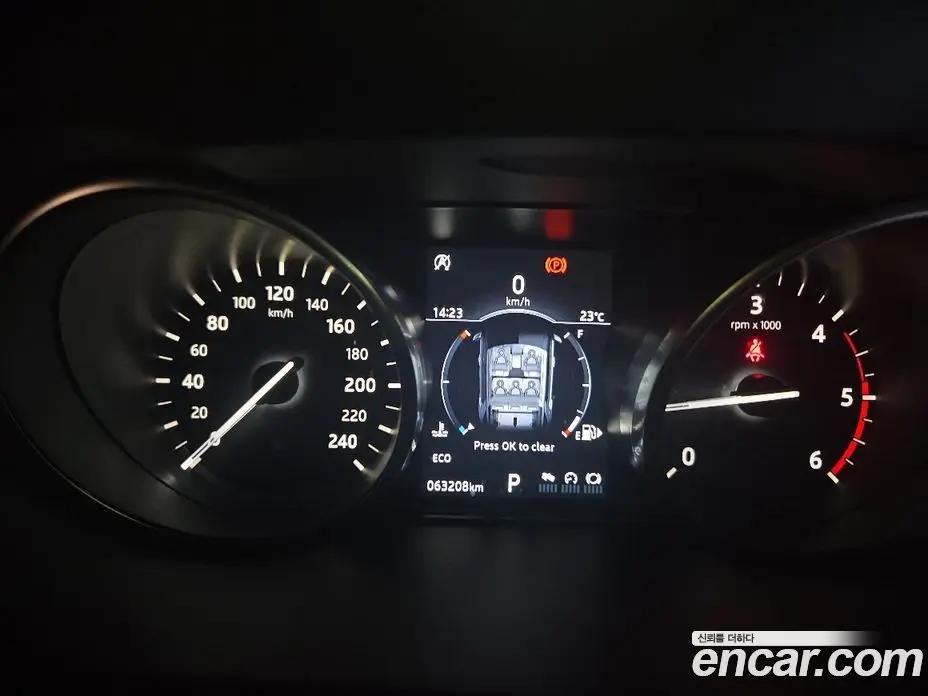 Land Rover Discovery Sport 2018 2.0 автомат (гидро), фото 17