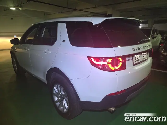 Land Rover Discovery Sport 2018 2.0 автомат (гидро), миниатюра 7