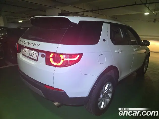 Land Rover Discovery Sport 2018 2.0 автомат (гидро), миниатюра 8