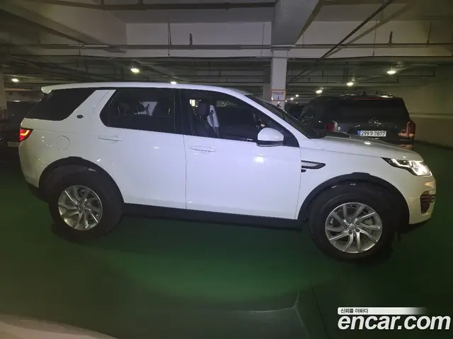 Land Rover Discovery Sport 2018 2.0 автомат (гидро), миниатюра 10