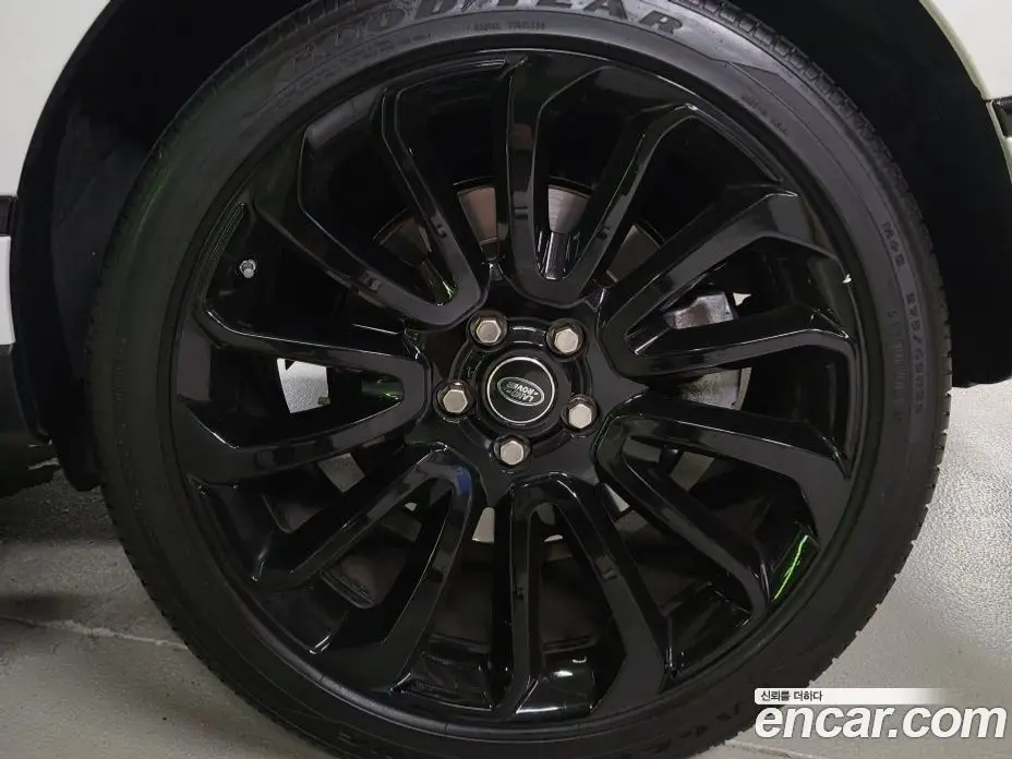 Land Rover Range Rover 2016 4.4 автомат (гидро), фото 19