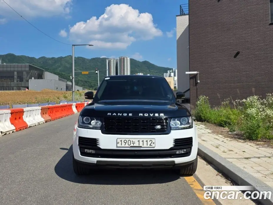 Land Rover Range Rover 2016 4.4 автомат (гидро), фото 4