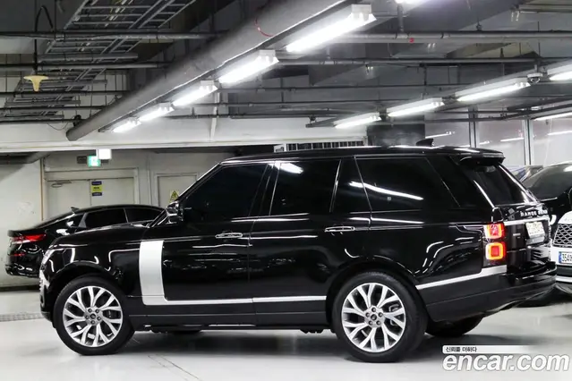 Land Rover Range Rover 2020 5.0 автомат (гидро), миниатюра 4