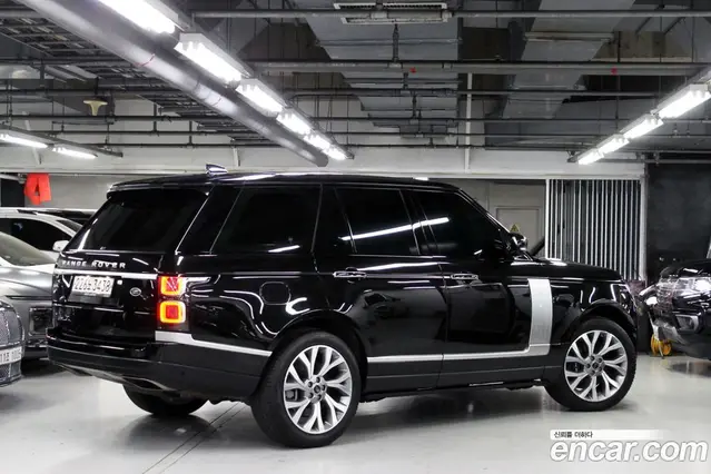 Land Rover Range Rover 2020 5.0 автомат (гидро), миниатюра 6