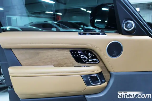 Land Rover Range Rover 2020 5.0 автомат (гидро), миниатюра 7