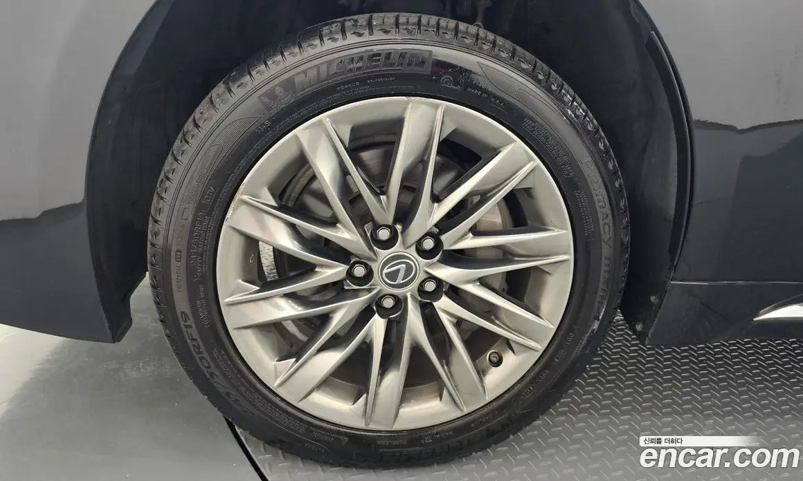 Lexus LS 2018 3.4 автомат (гидро), фото 5 Lexus LS 2018 3.4 автомат (гидро), фото 5