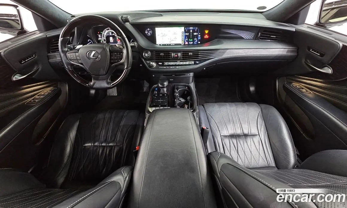 Lexus LS 2018 3.4 автомат (гидро), фото 7 Lexus LS 2018 3.4 автомат (гидро), фото 7