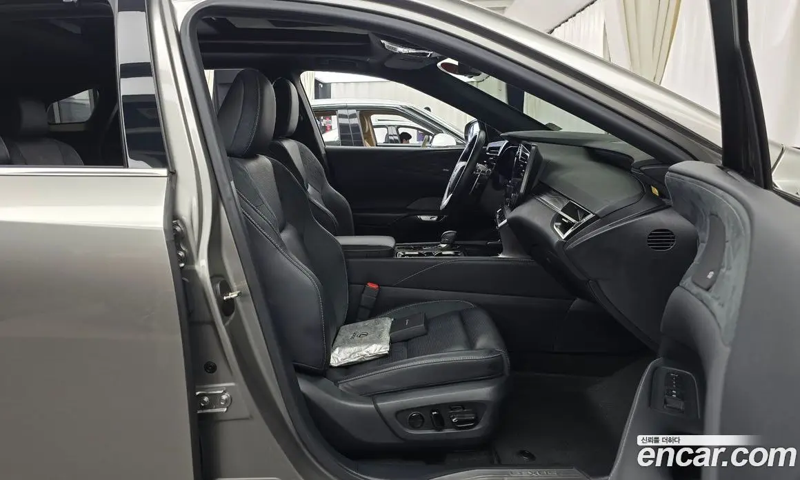 Lexus RX 2024 2.5 автомат (гидро), фото 16 Lexus RX 2024 2.5 автомат (гидро), фото 16