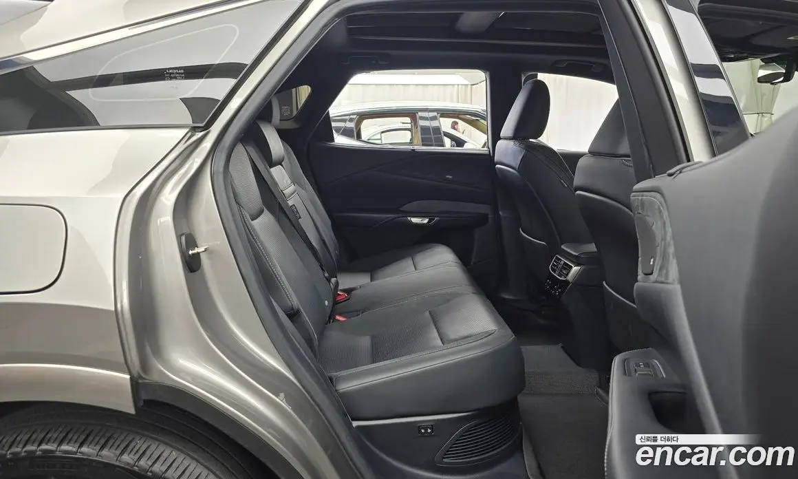 Lexus RX 2024 2.5 автомат (гидро), фото 17 Lexus RX 2024 2.5 автомат (гидро), фото 17