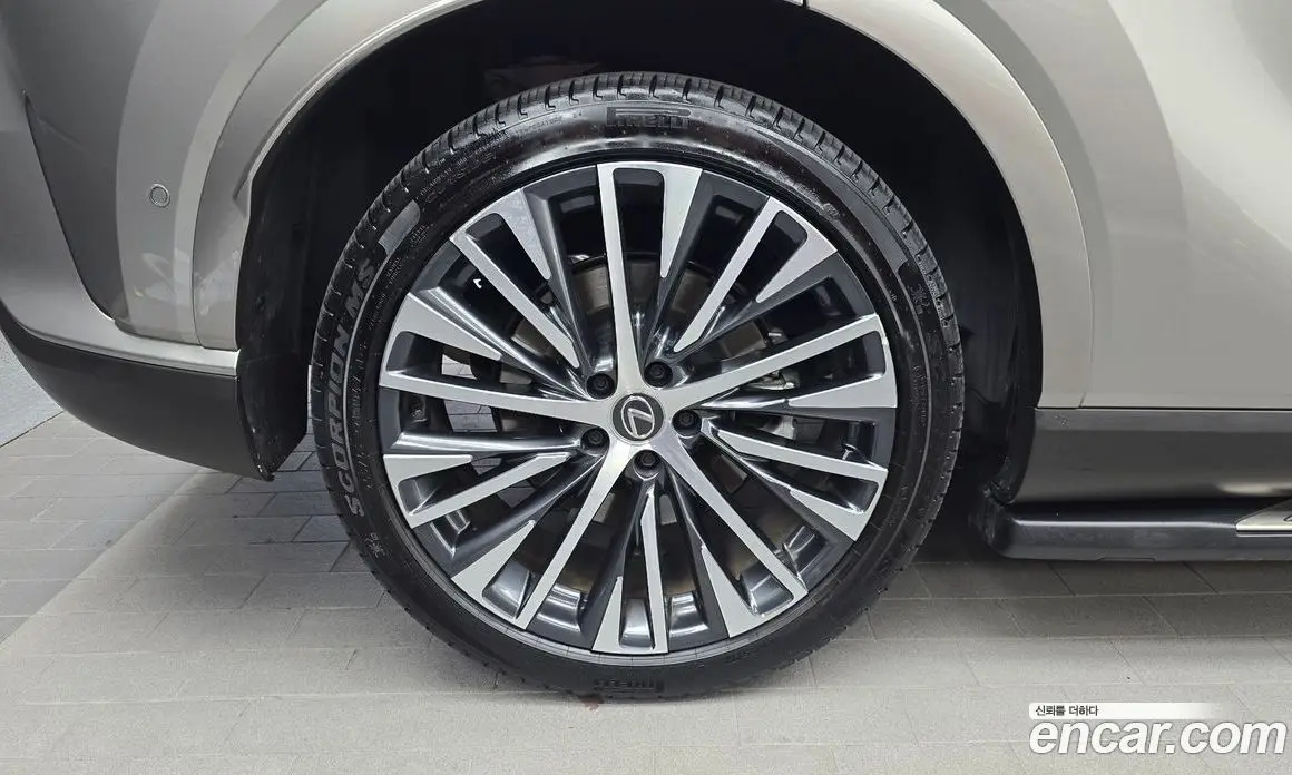 Lexus RX 2024 2.5 автомат (гидро), фото 5 Lexus RX 2024 2.5 автомат (гидро), фото 5
