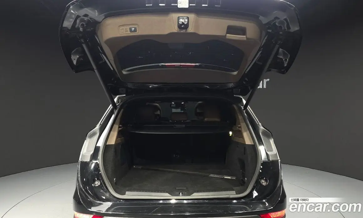 Lincoln MKC 2017 2.0 автомат (гидро), фото 19 Lincoln MKC 2017 2.0 автомат (гидро), фото 19