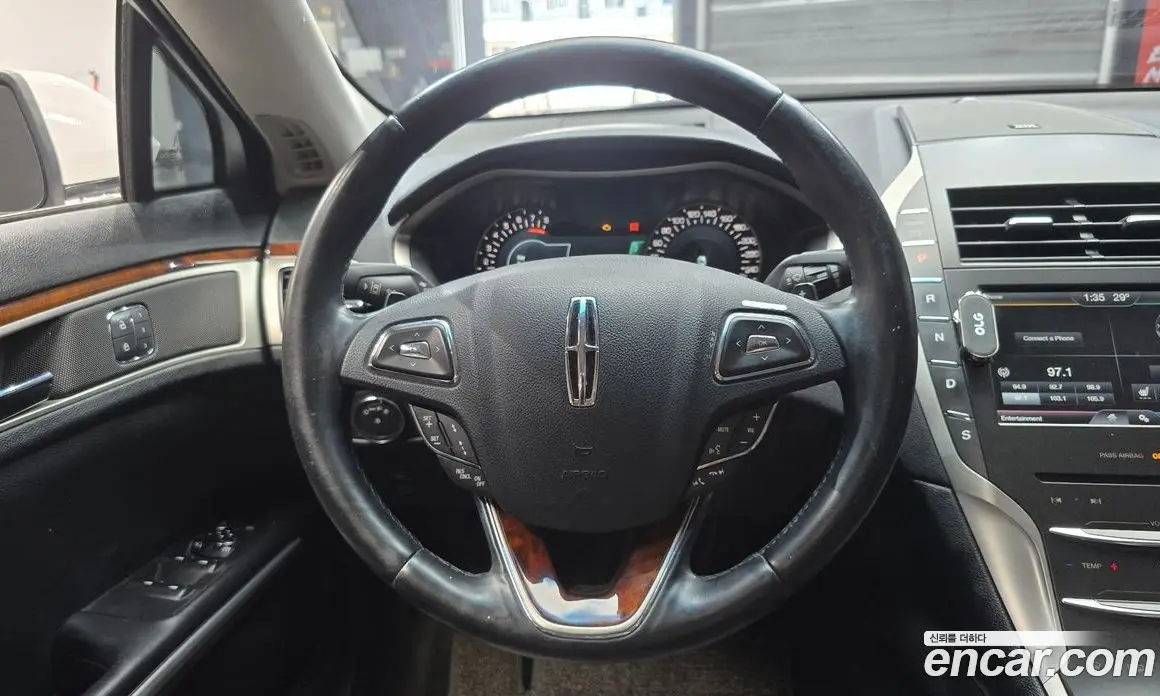 Lincoln MKZ 2015 2.0 автомат (гидро), фото 13 Lincoln MKZ 2015 2.0 автомат (гидро), фото 13