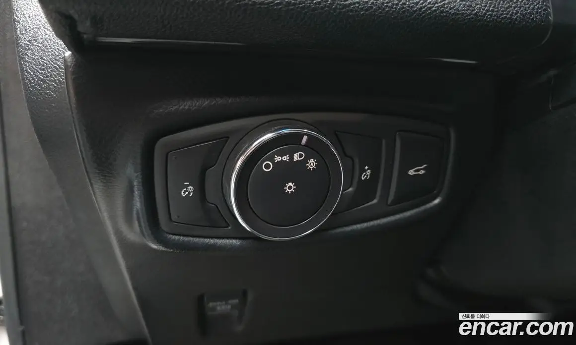 Lincoln MKZ 2015 2.0 автомат (гидро), фото 17 Lincoln MKZ 2015 2.0 автомат (гидро), фото 17
