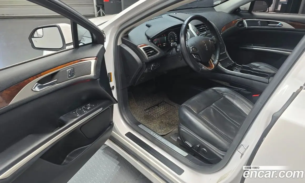 Lincoln MKZ 2015 2.0 автомат (гидро), фото 10 Lincoln MKZ 2015 2.0 автомат (гидро), фото 10
