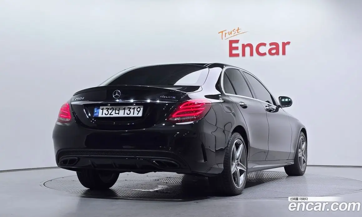 Mercedes-Benz C-Class 2018 2.1 гидро, фото 2 Mercedes-Benz C-Class 2018 2.1 гидро, фото 2