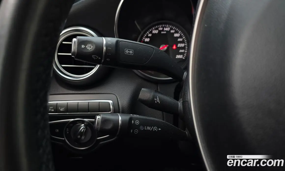 Mercedes-Benz C-Class 2018 2.1 гидро, фото 18 Mercedes-Benz C-Class 2018 2.1 гидро, фото 18