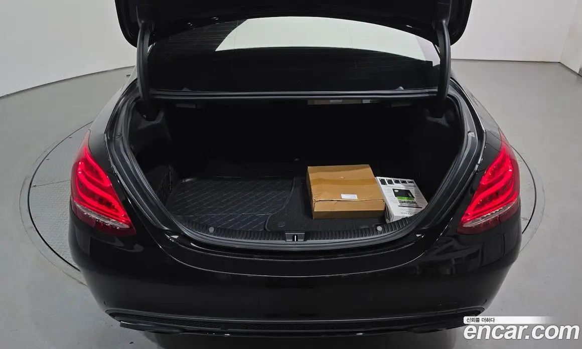 Mercedes-Benz C-Class 2018 2.1 гидро, фото 20 Mercedes-Benz C-Class 2018 2.1 гидро, фото 20