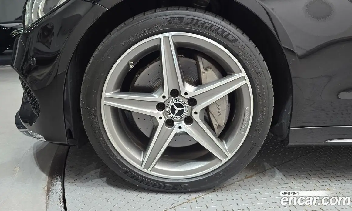 Mercedes-Benz C-Class 2018 2.1 гидро, фото 5 Mercedes-Benz C-Class 2018 2.1 гидро, фото 5