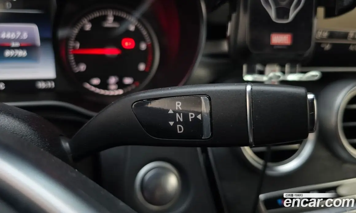 Mercedes-Benz C-Class 2018 2.1 гидро, фото 9 Mercedes-Benz C-Class 2018 2.1 гидро, фото 9