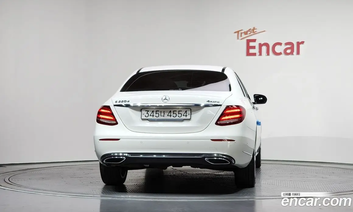 Mercedes-Benz E-Class 2019 1.9 гидро, фото 4