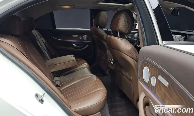 Mercedes-Benz E-Class 2020 2.0 автомат (гидро), миниатюра 11