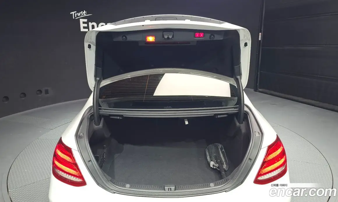 Mercedes-Benz E-Class 2020 2.0 автомат (гидро), фото 20