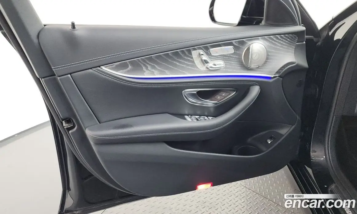 Mercedes-Benz E-Class 2021 2.0 автомат (гидро), фото 27