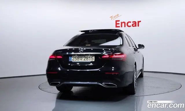 Mercedes-Benz E-Class 2021 2.0 автомат (гидро), миниатюра 4