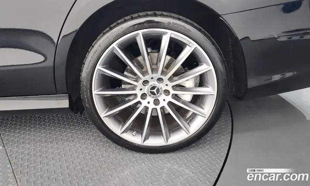 Mercedes-Benz E-Class 2021 2.0 автомат (гидро), миниатюра 7