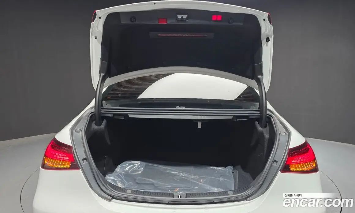 Mercedes-Benz E-Class 2022 2.0 автомат (гидро), фото 23