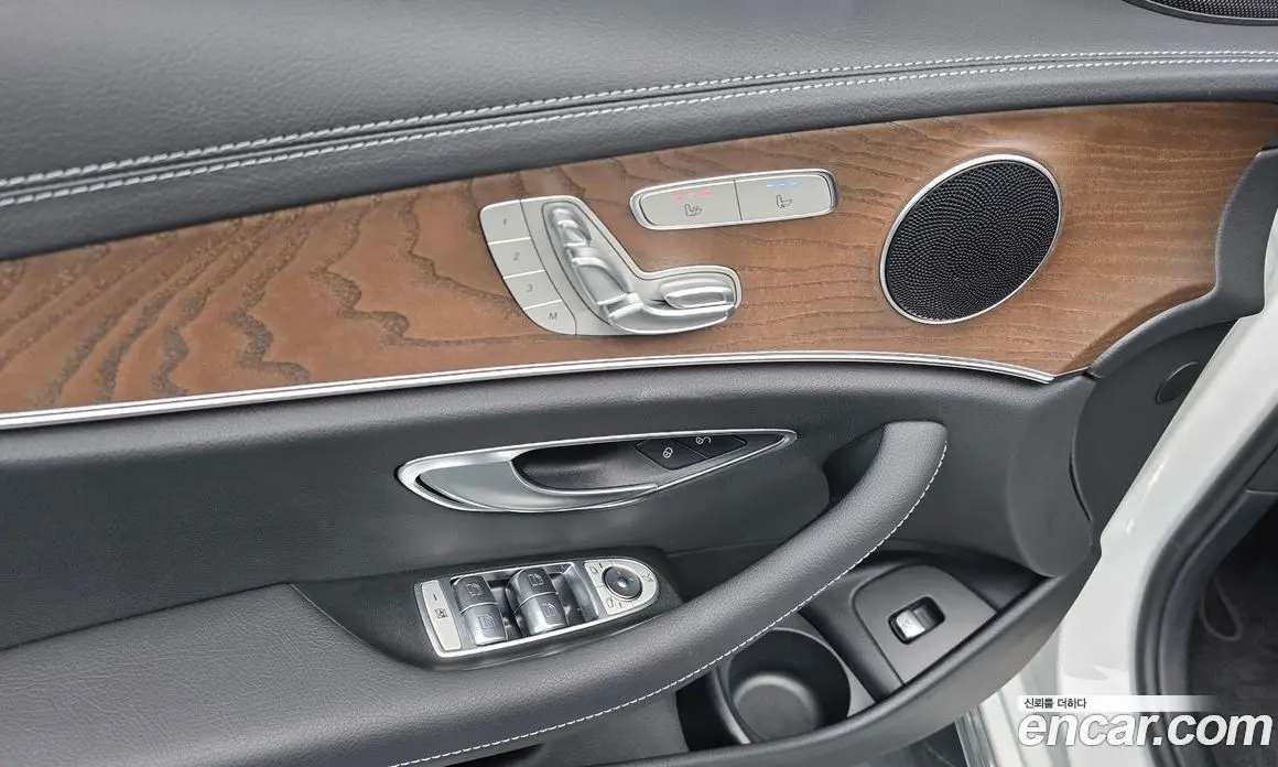 Mercedes-Benz E-Class 2023 2.0 автомат (гидро), фото 27